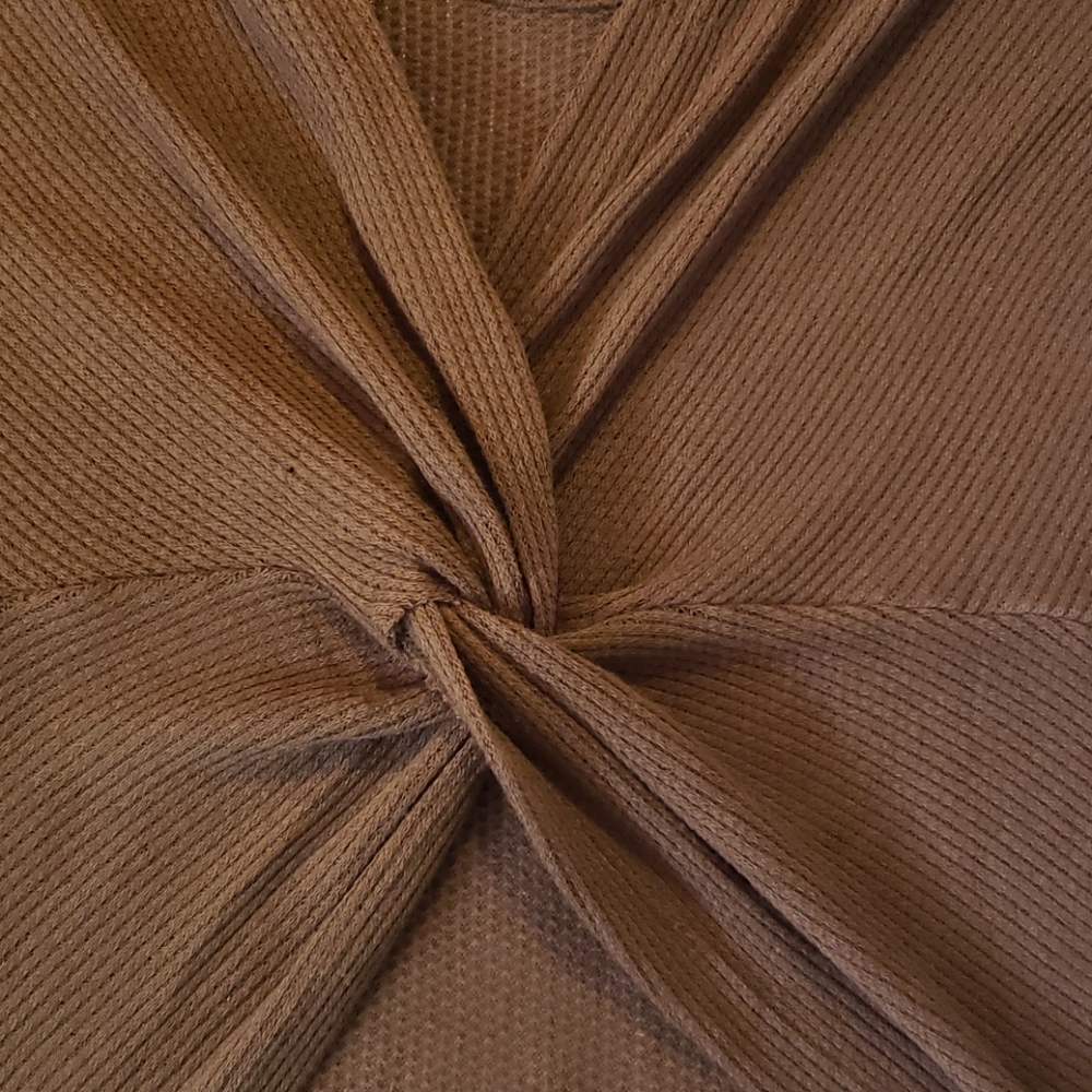 Brand New LEVELUP Blouse - Picture 5 of 6